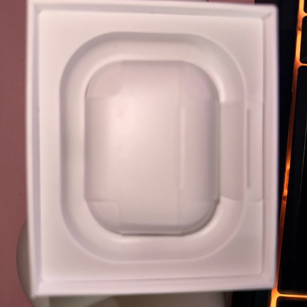 Apple AirPods Pro Earbuds - White - Picture 2 of 4